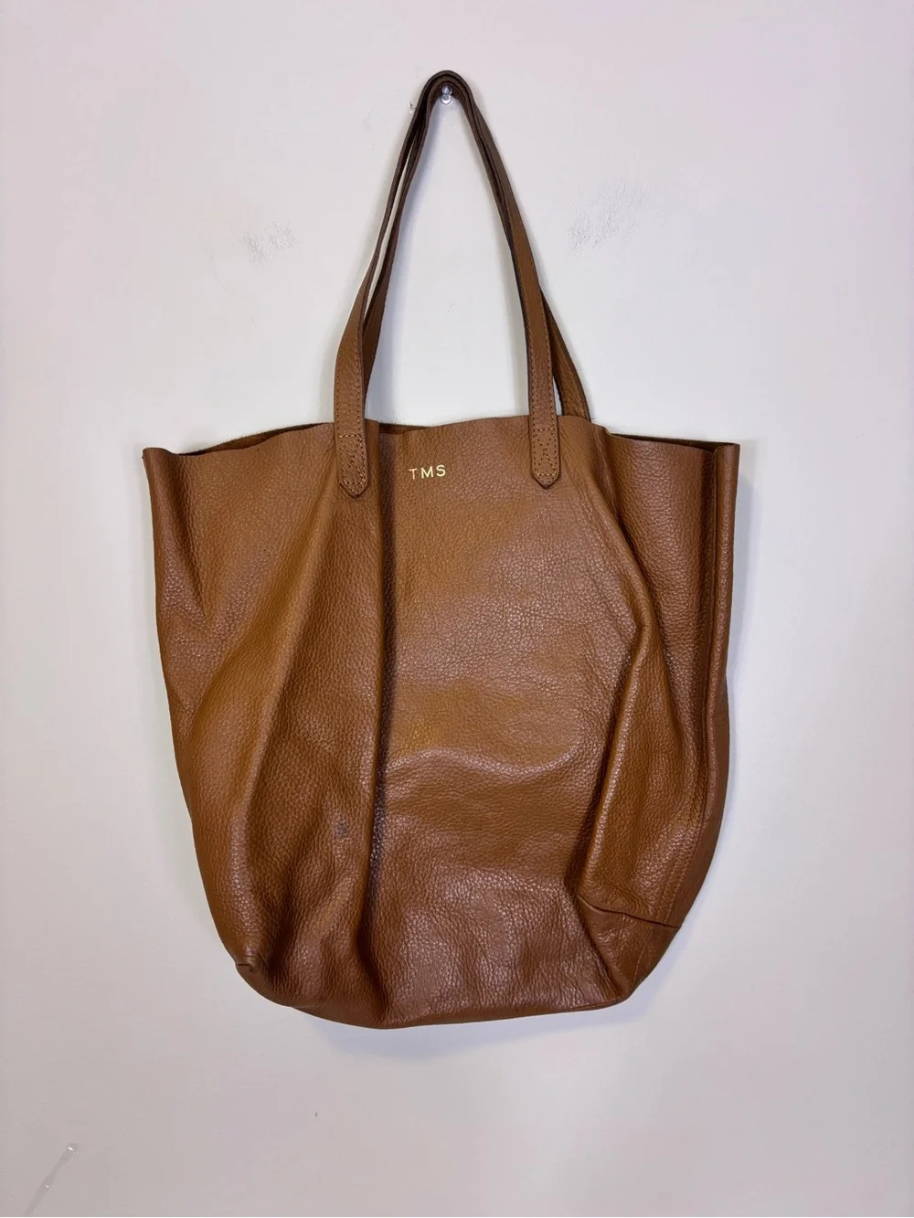 Cuyana Cognac Leather Tote - Classic Brown TMS initials